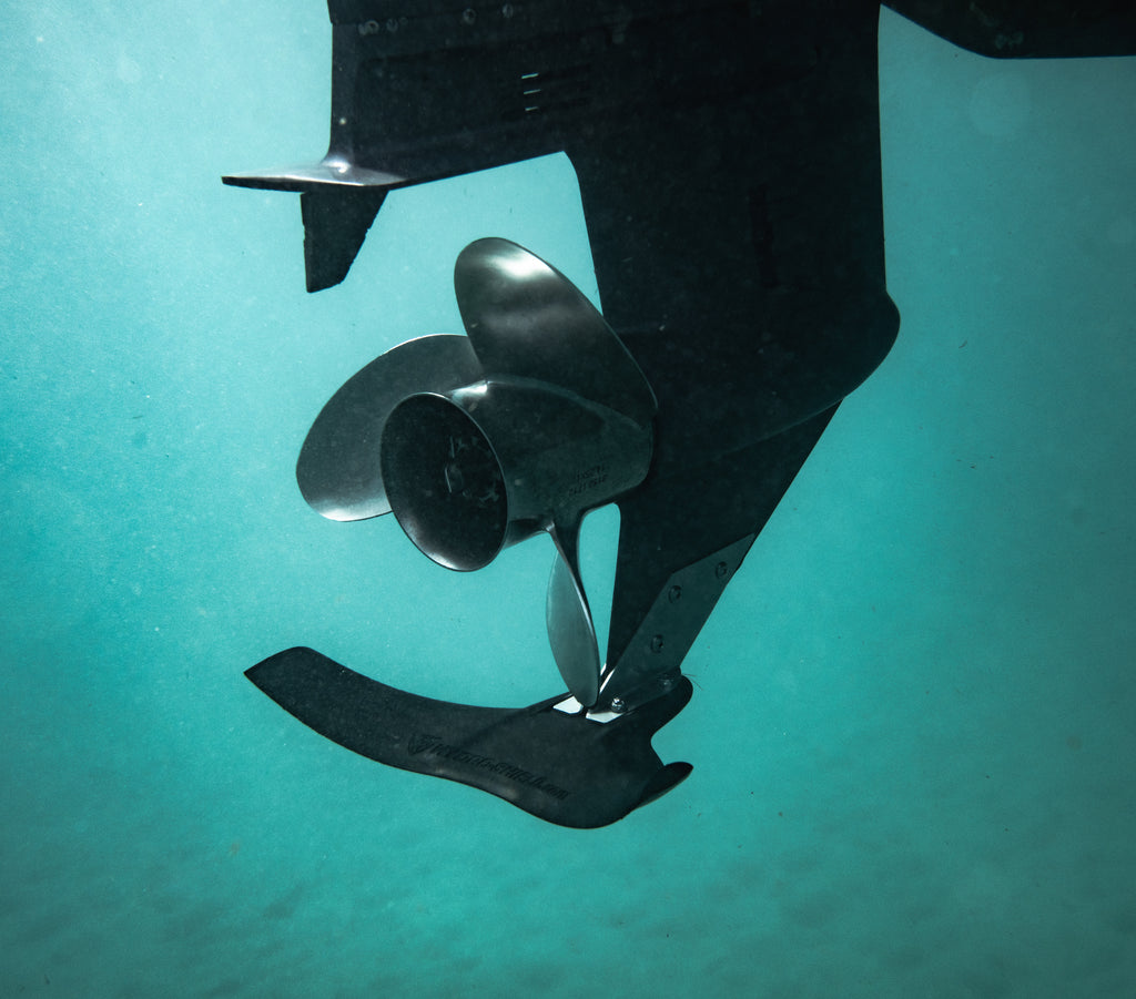 Engine Boat Fin Large Size Fin: 100+ HP, Boats Greater Than 18' - Hydro-Shield